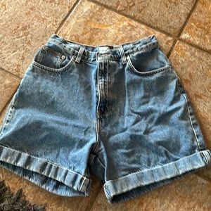 Calvin Klein  baggy jean shorts size 9/10